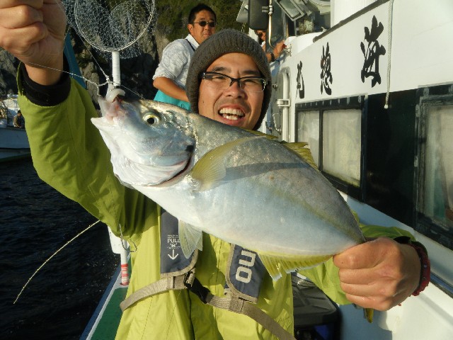 神津島遠征１０月解禁 シマアジ釣行 釣具のイシグロ 釣り情報サイト