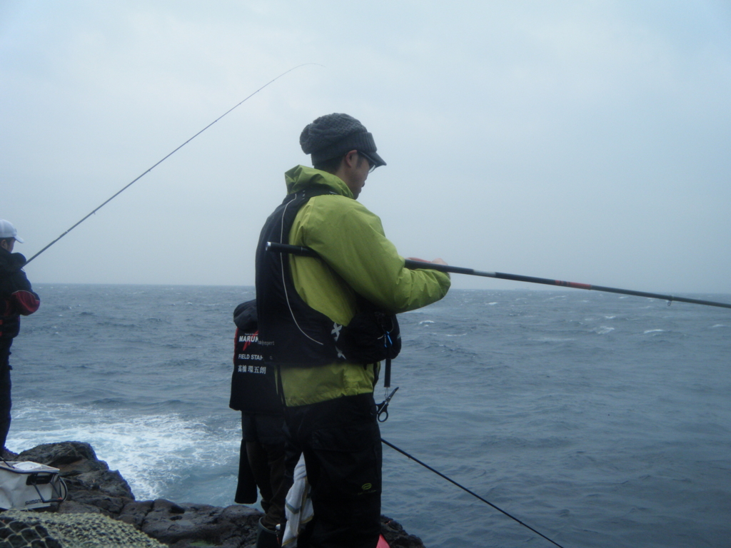 背負子の達人と 神子元島釣行 釣具のイシグロ 釣り情報サイト