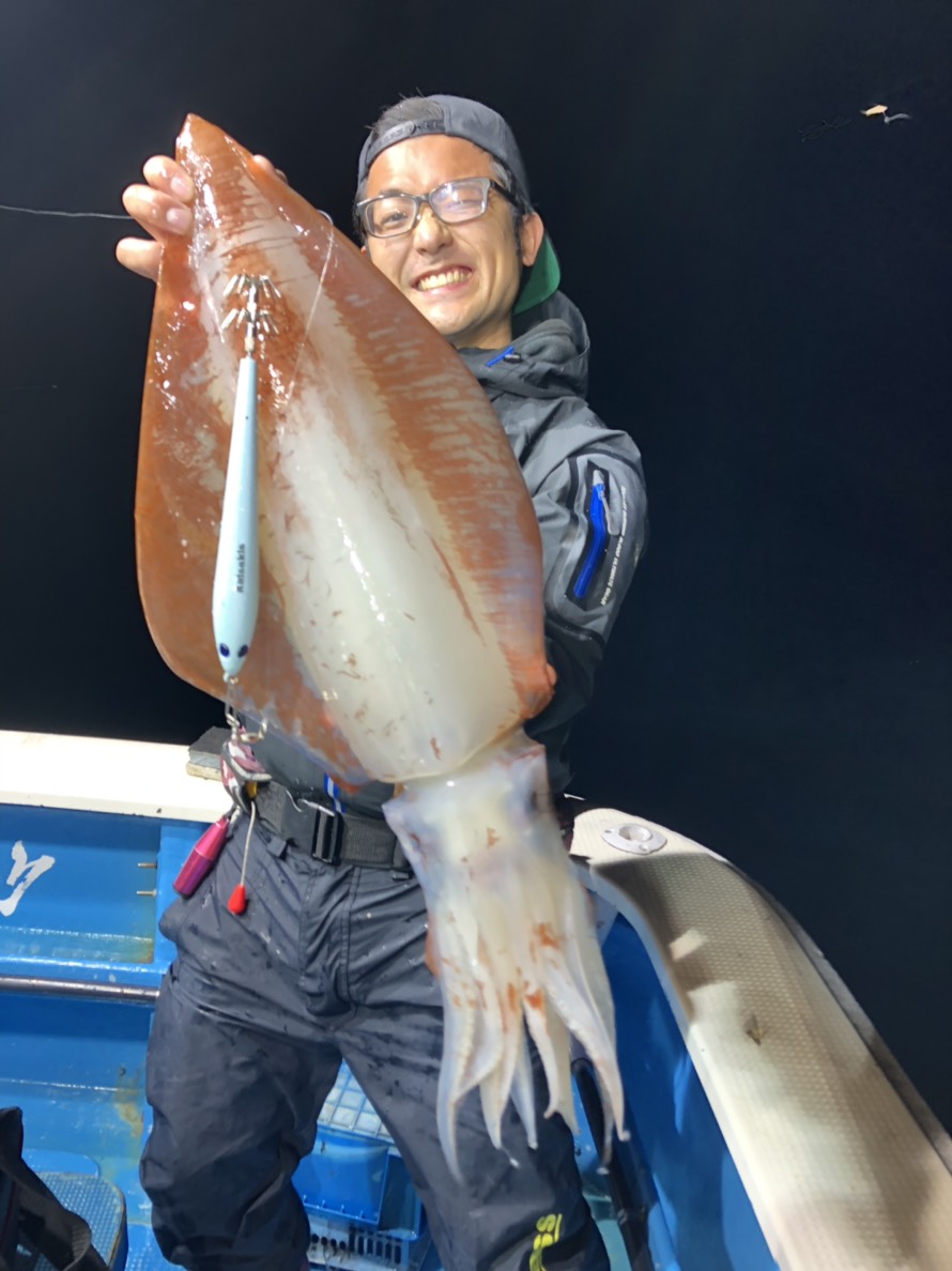 鳴海店 怪物イカ出現中 タルイカメタル 釣具のイシグロ 釣り情報サイト