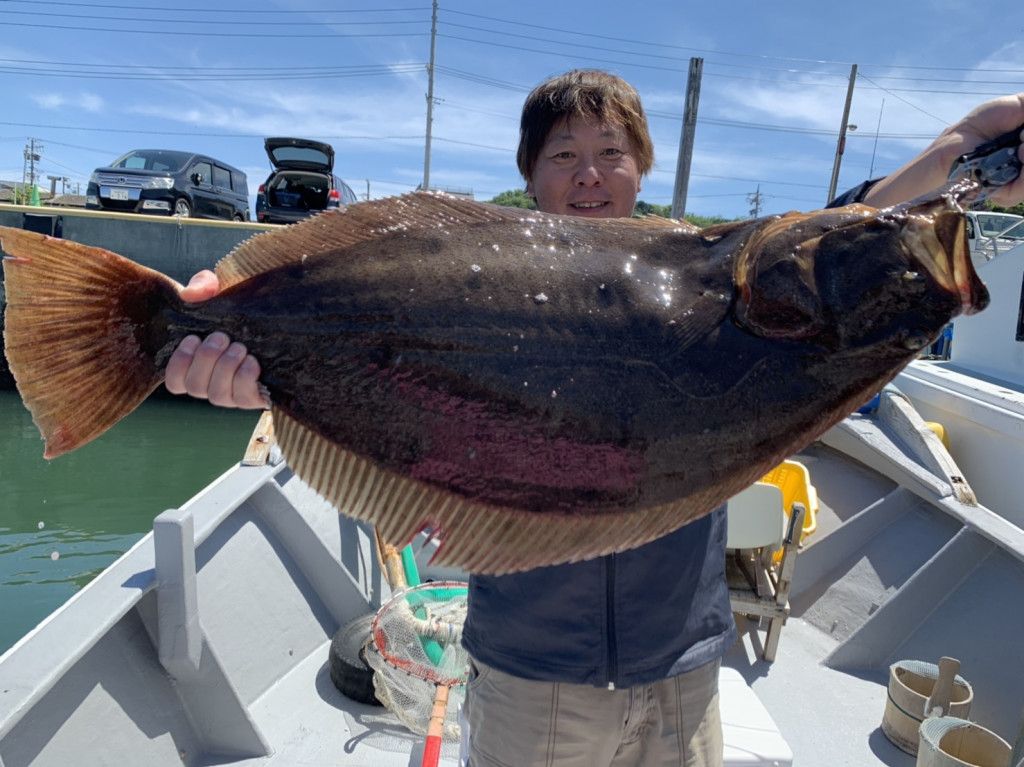 イシグロ半田店 特大 片名港海王丸様で９６ｃｍの超大型ヒラメ釣れました 釣具のイシグロ 釣り情報サイト