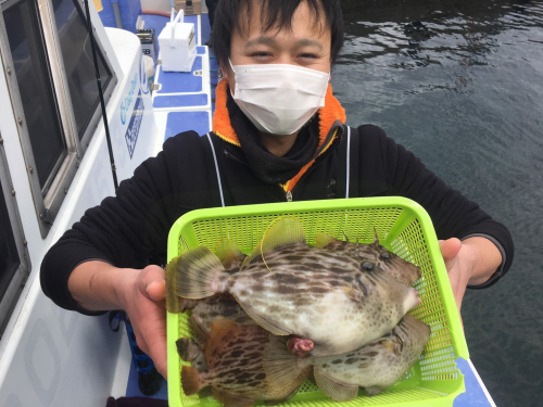 良型のカワハギも混じり、楽しめました。