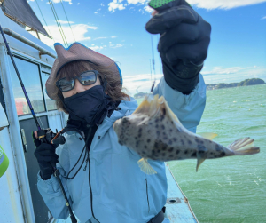 大きなフグ釣れました‼こまめなエサ・針先チェックを忘れずに♪