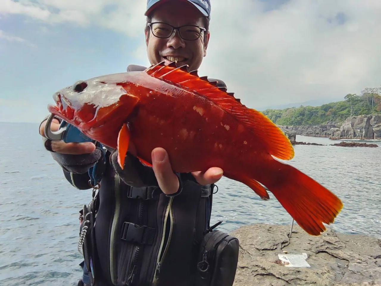 Tsulinoの冷凍カラス貝剥き身で東伊豆地磯イシガキダイ釣り！｜釣具のイシグロ |釣り情報サイト