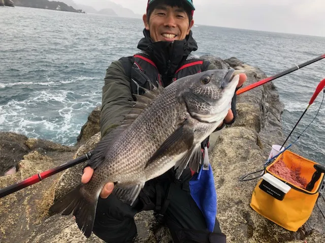 西伊豆 仁科の沖磯でフカセ釣り！メジナ＆クロダイ釣れました♪｜釣具のイシグロ |釣り情報サイト