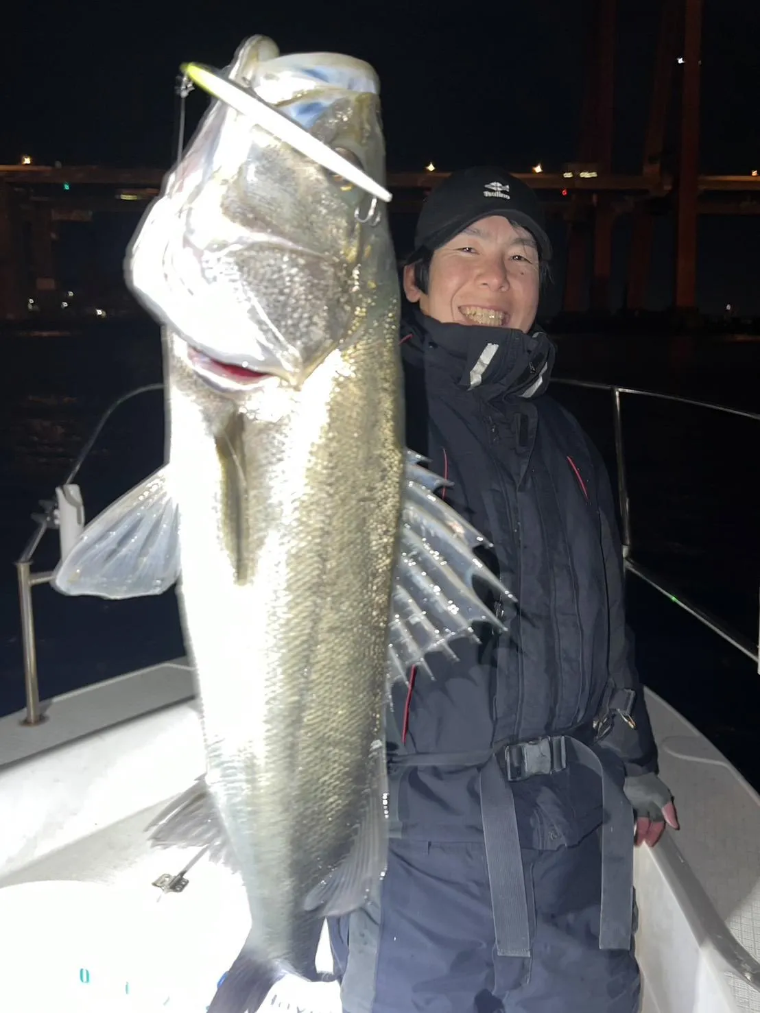 湾奥シーバス＆メバル良い感じに釣れています！！｜釣具のイシグロ |釣り情報サイト