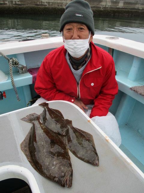 いつもの常連様はデラ旨過ぎる 初春ビラメを❸枚も釣り上げましたよッ( ͡° ͜ʖ ͡°)v