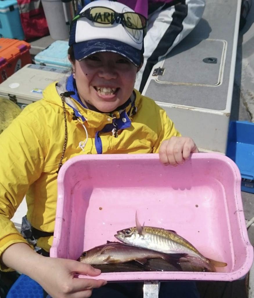 貧相な釣果でスミマセン…