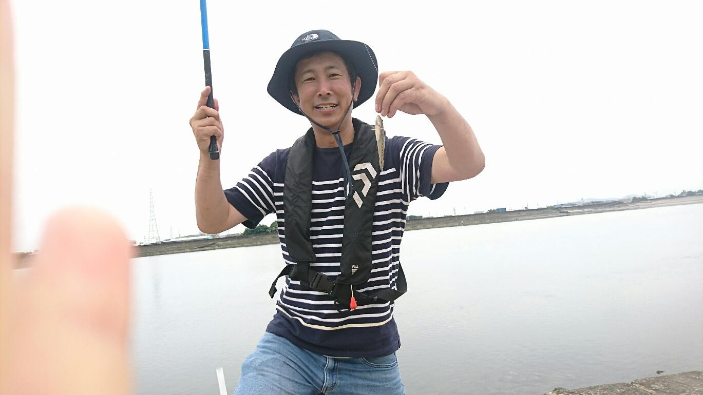 場所移動で【清洲公園】。こちらは数こそでませんでしたが型は少し良かったです。10ｃｍ前後のハゼでした！