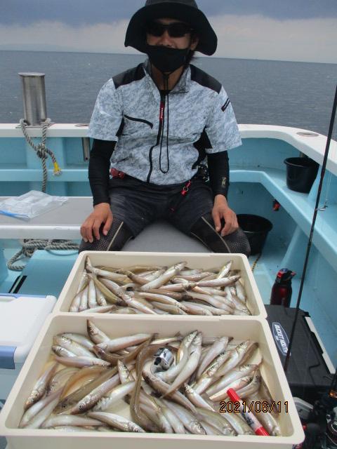 こちらの常連様は『モロポチャデカギス釣り』束釣りを始めて達成されましたッ(о´∀`о)