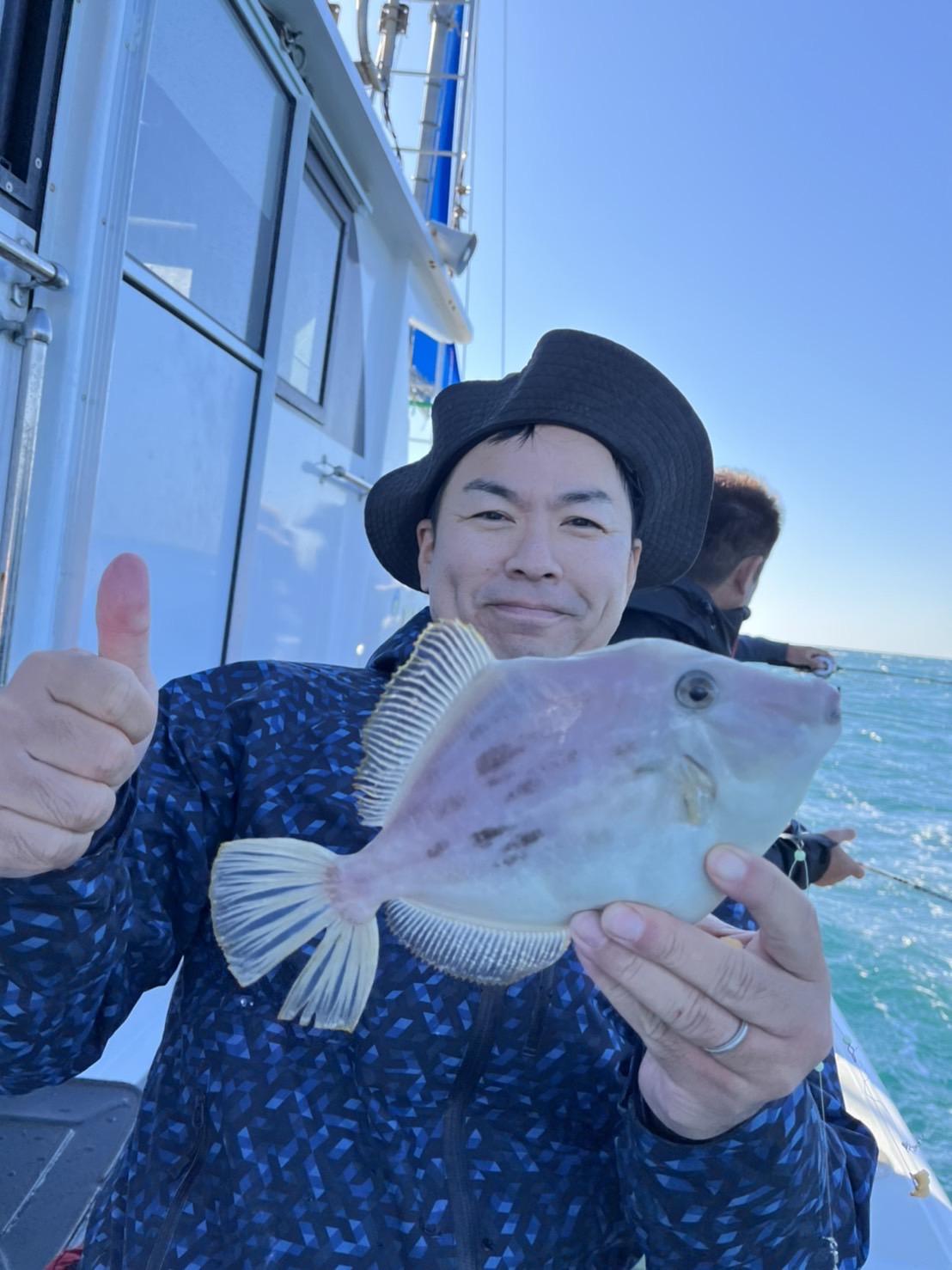 こちらのお客様はデカハギを釣り上げ【ぐぅ〜】(°▽°)